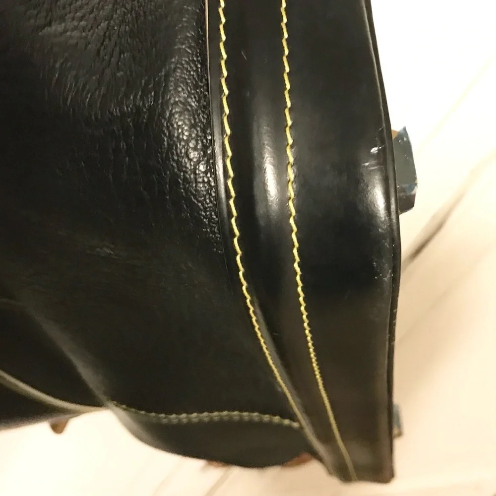 Louis Vuitton Suhali Noir Lockit PM Bag - Picture 8 of 14
